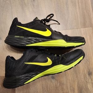 Nike dual fusion men's 9.5 running shoes